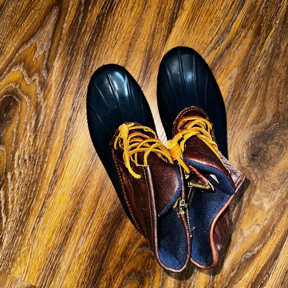 Sperry rain boots